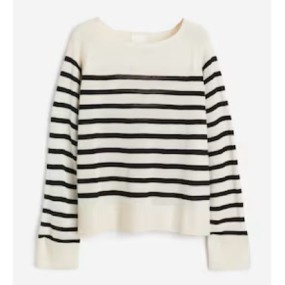 H&M Lightweight Fine Knit Sweater Size M Fits Like a Large
